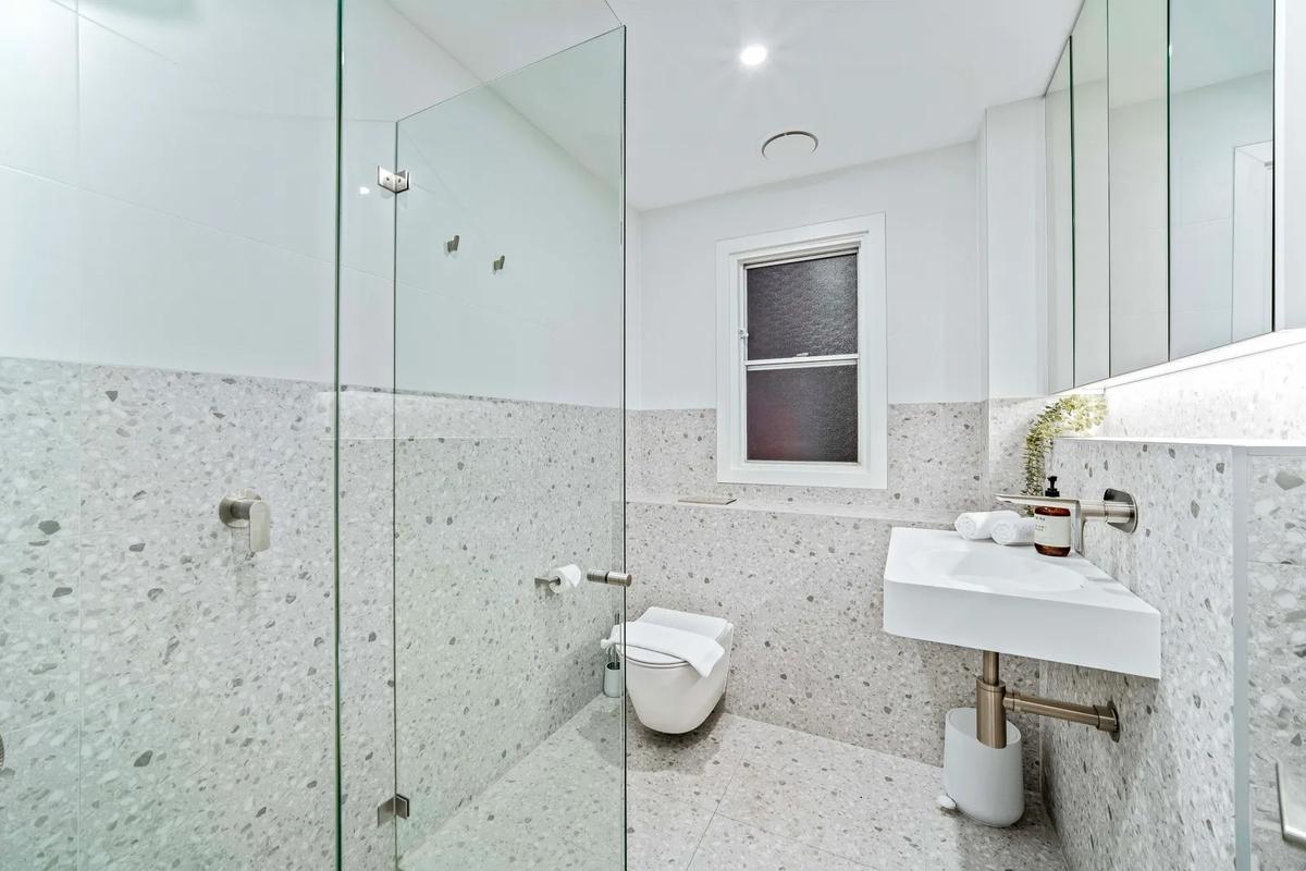 apartment-in-elizabeth-bay-15