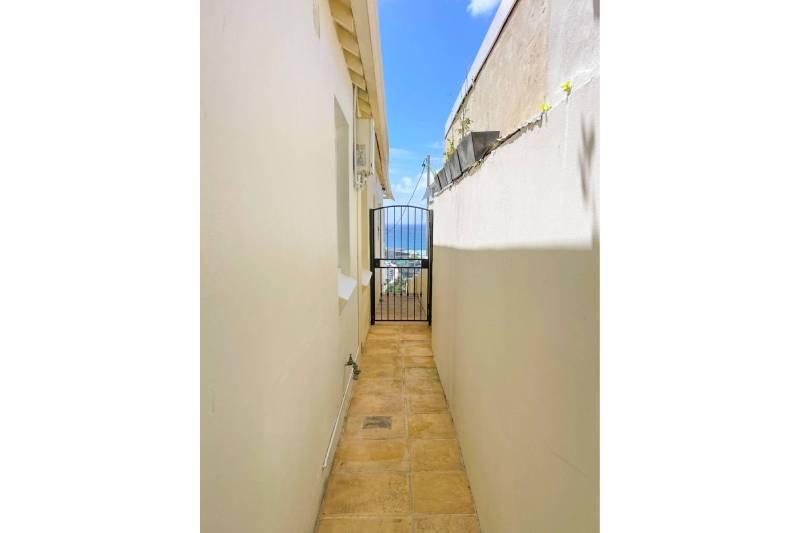 wendys-apartment-tamarama-18