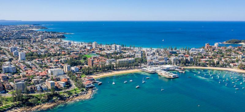Ultimate Guide to Luxury Beach Houses in Sydney: Bondi, Manly &#038; Waterfront Properties