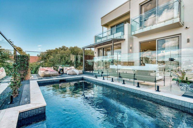 bronte-rental-villa-hacienda-27