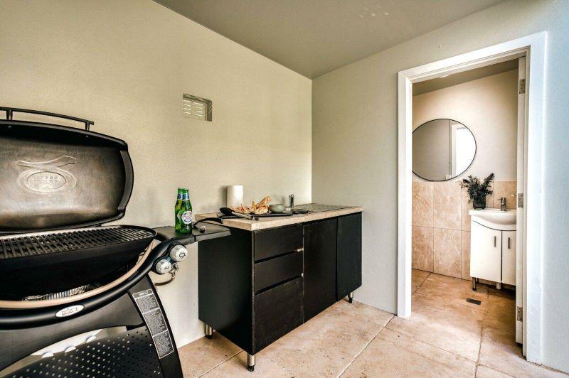 bronte-rental-villa-hacienda-25