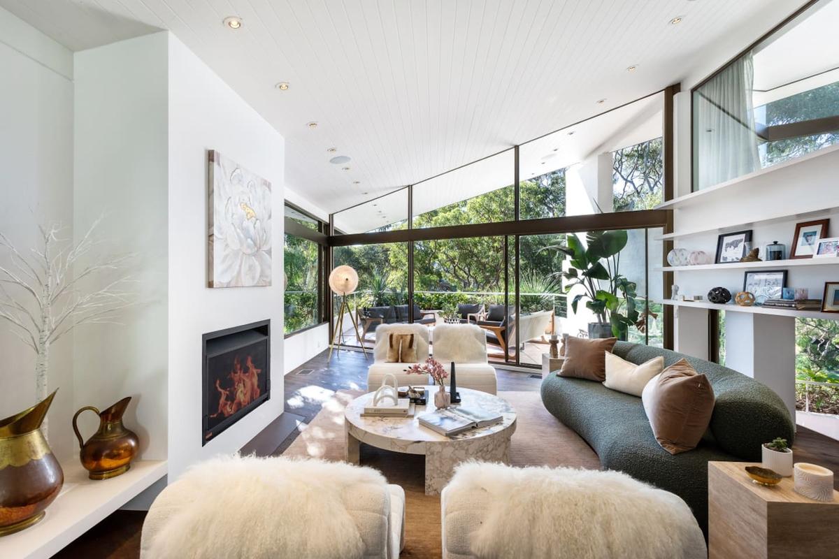 vaucluse-home-with-pool-villa-zeina-4