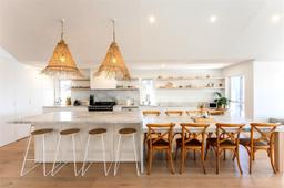 tamarama-luxury-rental-whispering-waves-4