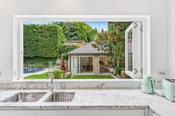 rose bay accommodation kitchen